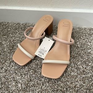 NWT Nude Chunky Heels